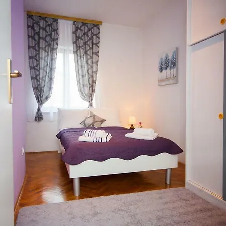 Apartamento Nina Suites With Sea View