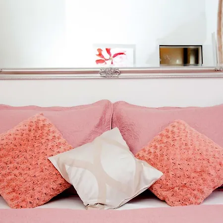 Nina Suites With Sea View Apartamento *