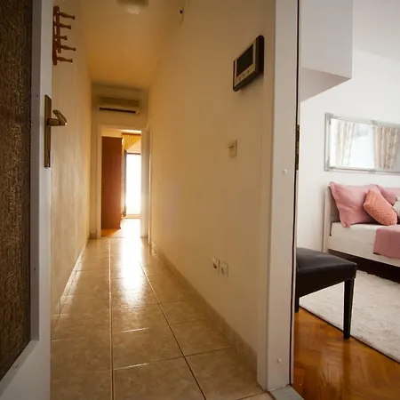 Nina Suites With Sea View Podstrana